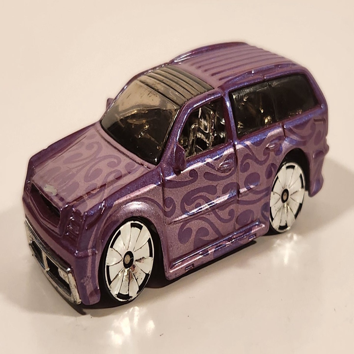 2005 Hot Wheels Twenty+ Boom Box Pearl Purple Die Cast Toy Car Vehicle