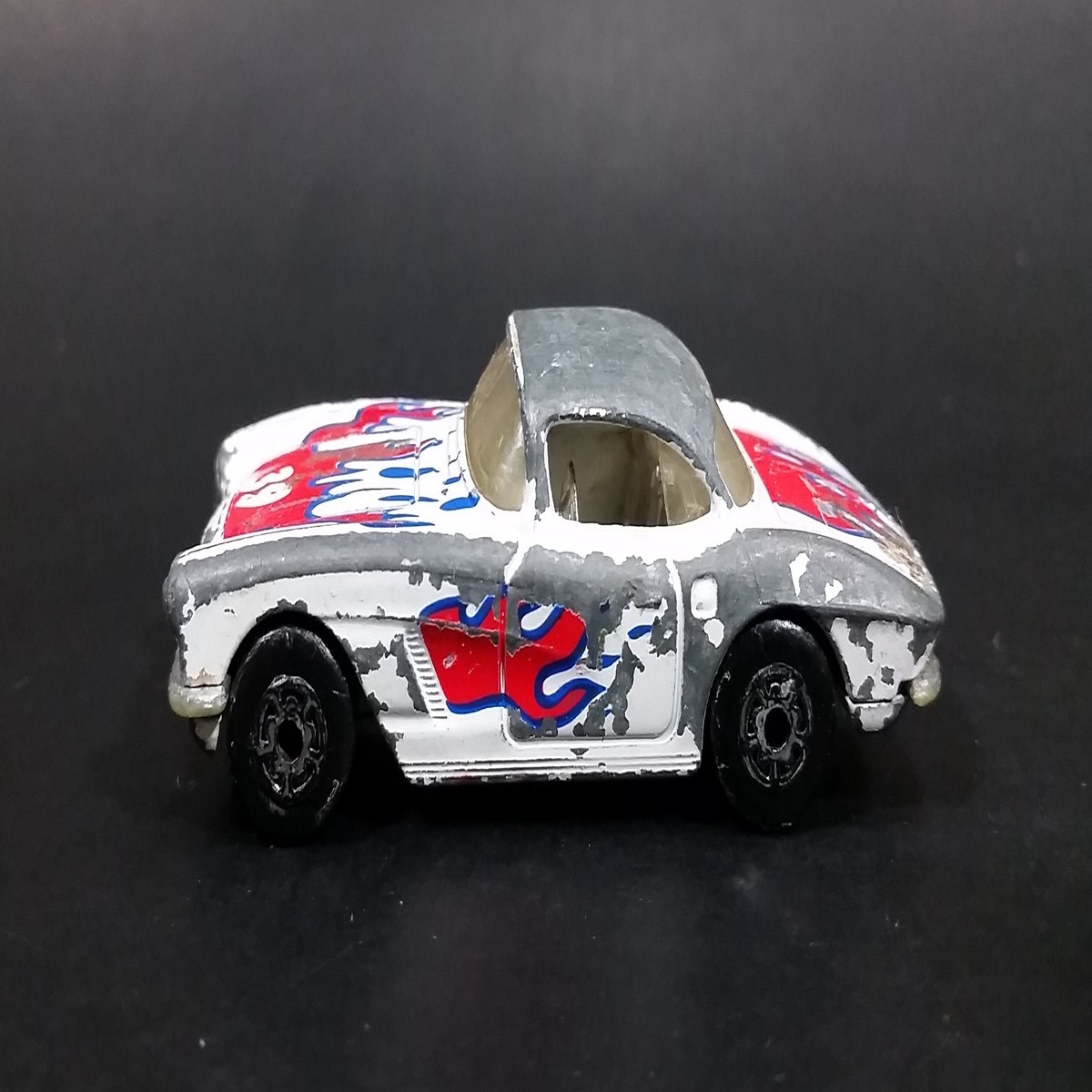 1982 Matchbox 1962 Chevrolet Corvette #39 White w/ Red Blue Flames Die Cast Toy Car Vehicle