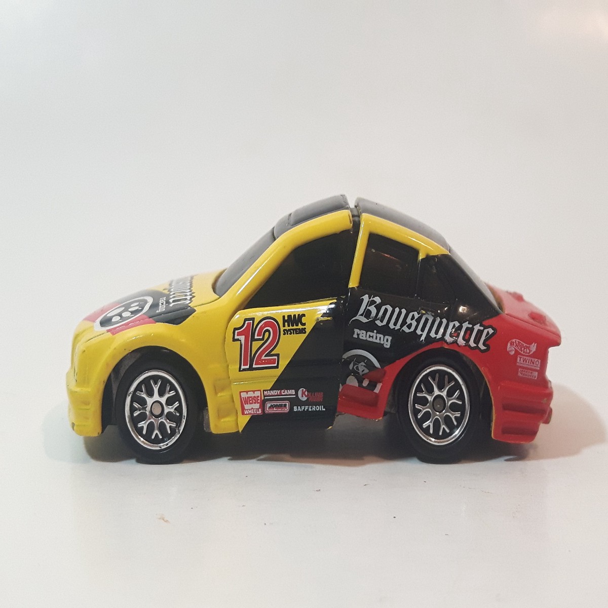 1999 Hot Wheels Crashers King Wrex Bousqutte Racing Yellow Black Red Die Cast Toy Car Vehicle Missing Spoiler