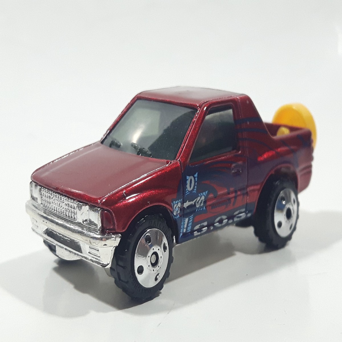 2001 Matchbox S.O.S. / Survival Isuzu Amigo Red 1:57 Scale Die Cast Toy Car Vehicle