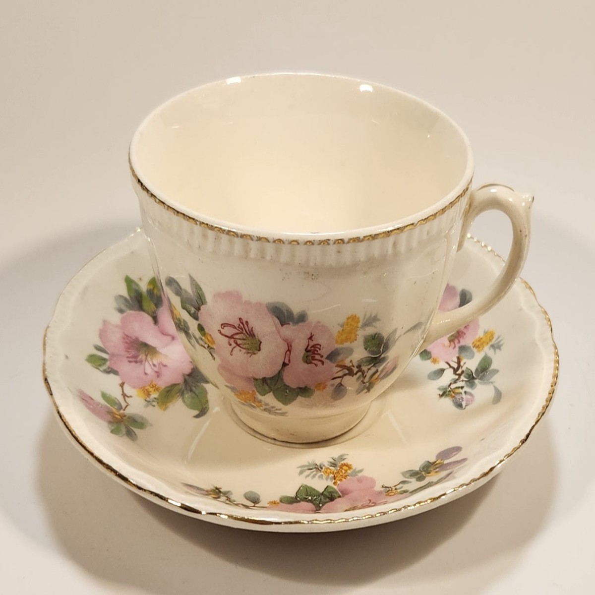 Vintage Sovereign Potteries & Earthenware Made in Canada Pink Flowers Gold Trim Tea Cup & Saucer Set